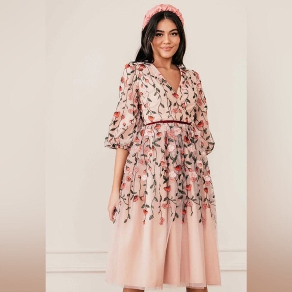 JessaKae Holly Floral Embroidered Midi Dress Women's Size Medium
